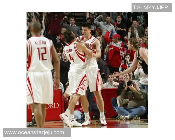 2006年火箭对阵奇才姚明精彩表现回顾与赛场瞬间分析